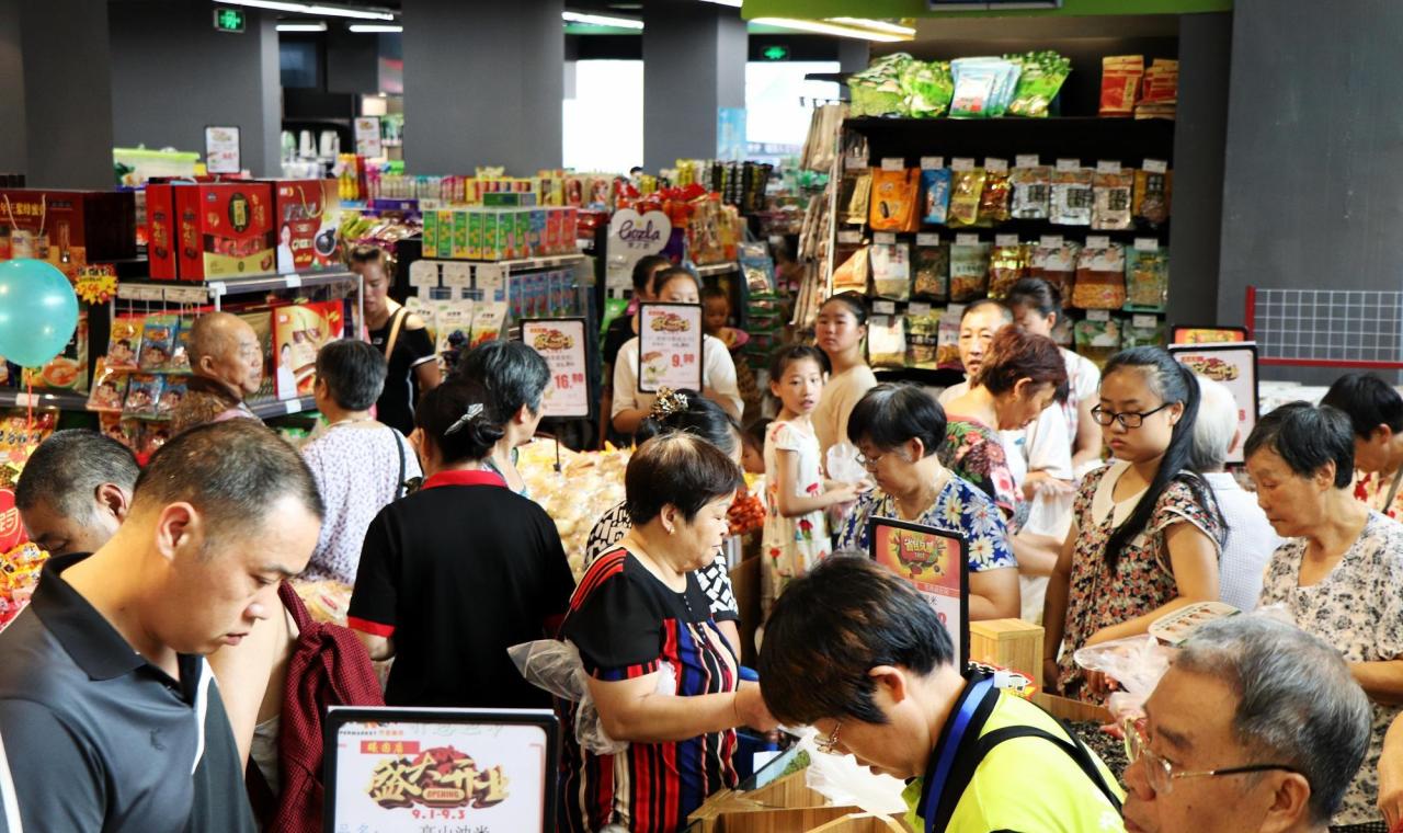 一家小区超市，一年竟然能赚80万，全靠老板的套路深