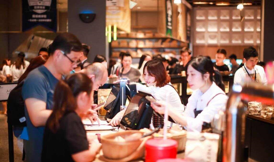 一家小区超市，一年竟然能赚80万，全靠老板的套路深